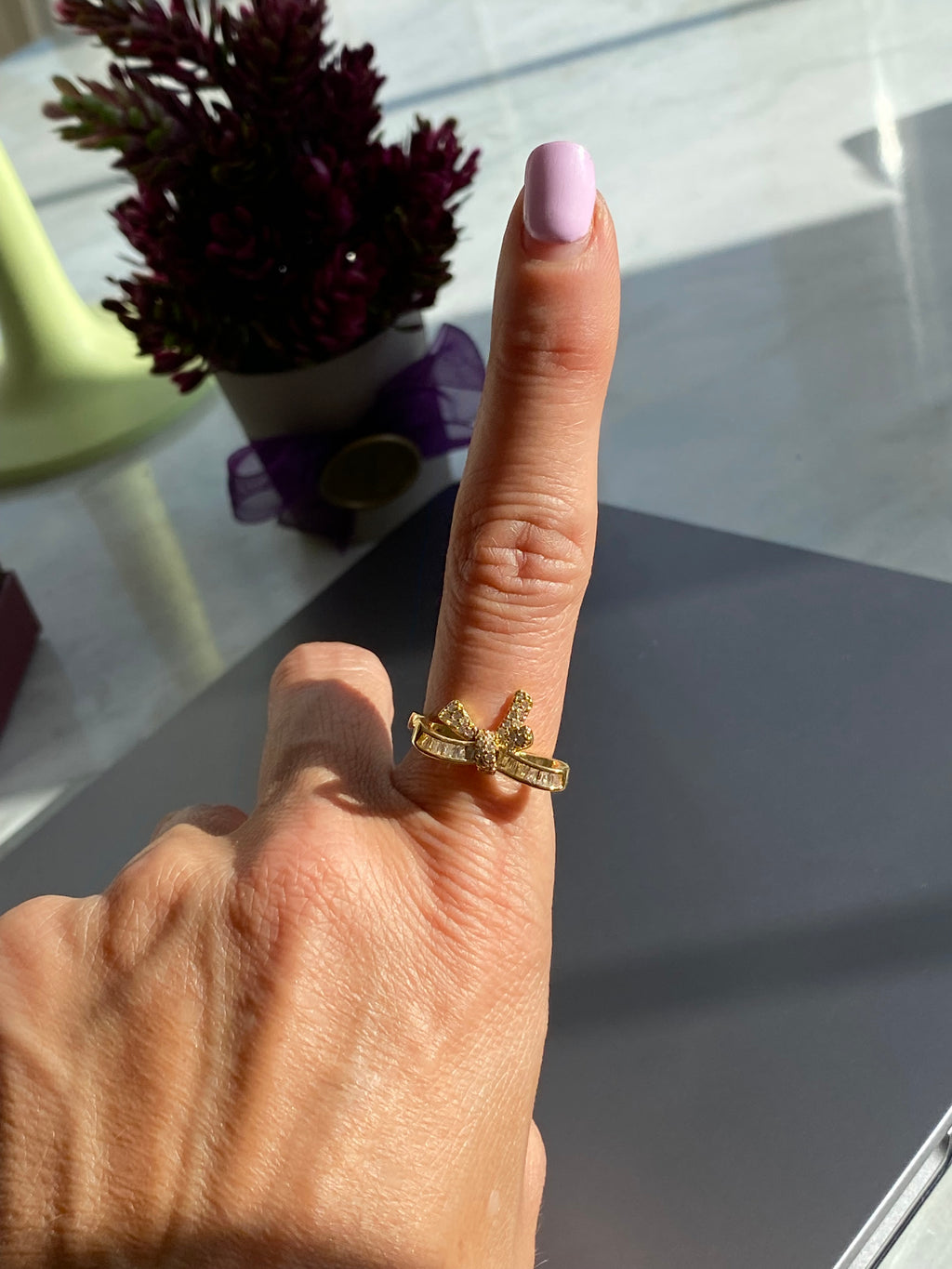 Baget taşlı fiyonk yüzük