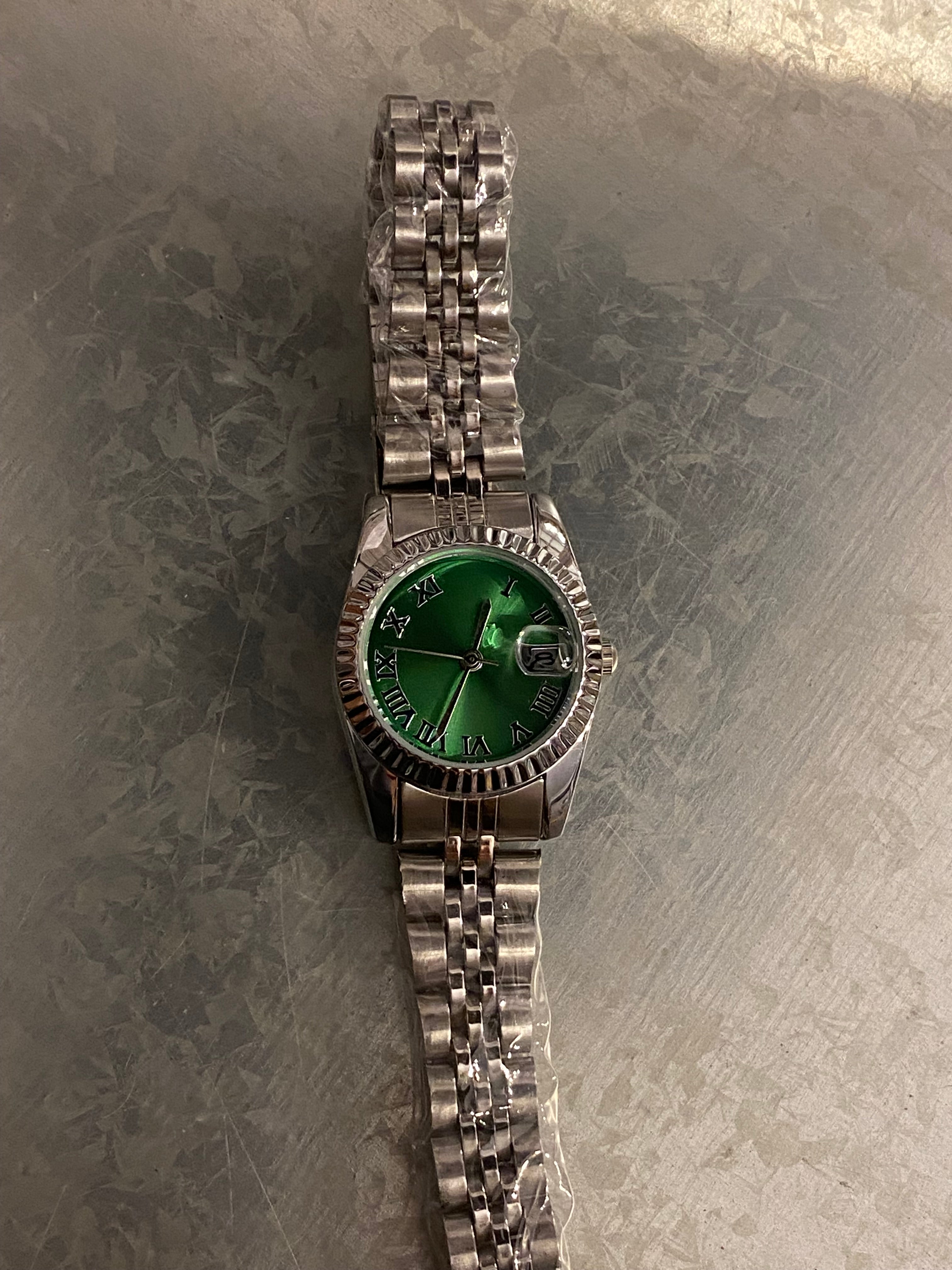 Emerald Wave Saat
