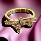 Baget taşlı fiyonk yüzük