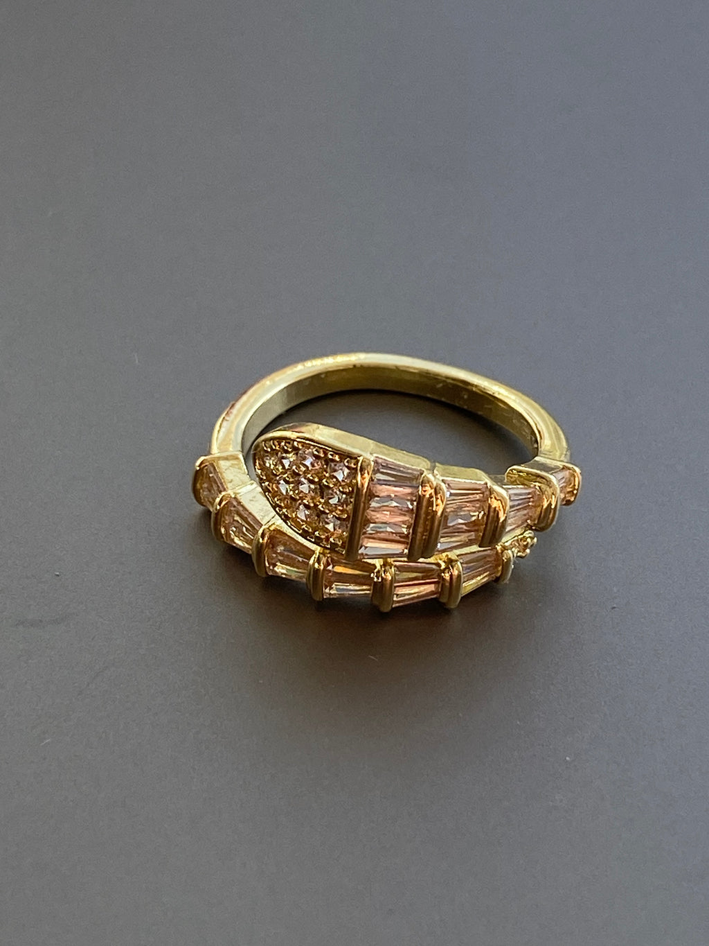 Baget taşlı yılan yüzük