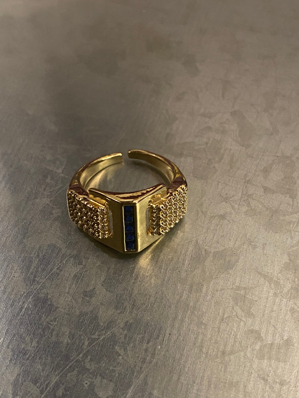 Baget taşlı safirli yüzük