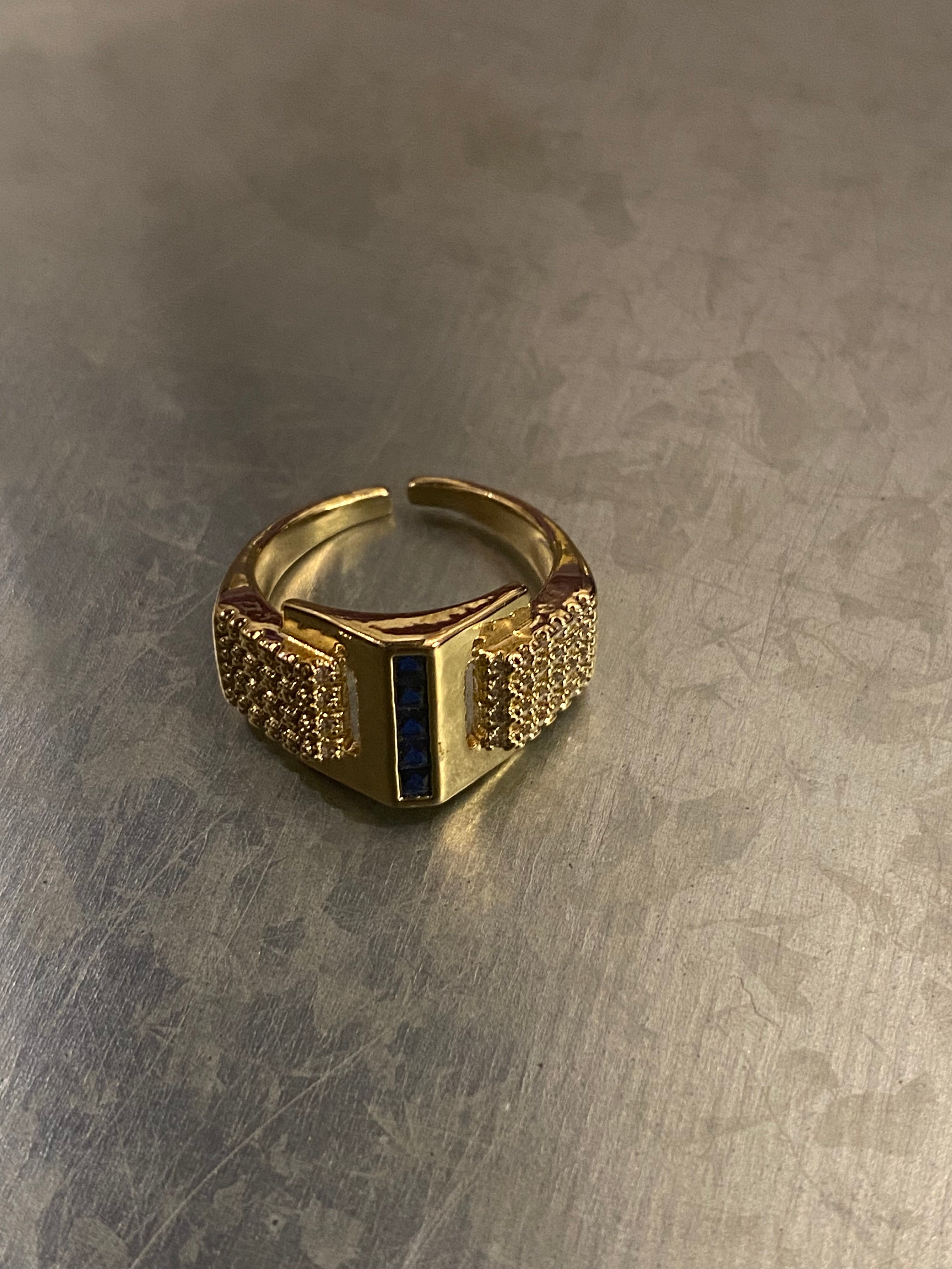 Baget taşlı safirli yüzük