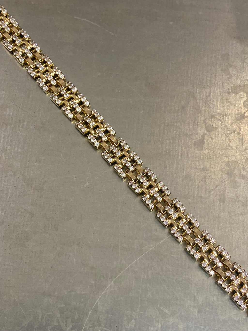 Tamtur pave taşlı bileklik