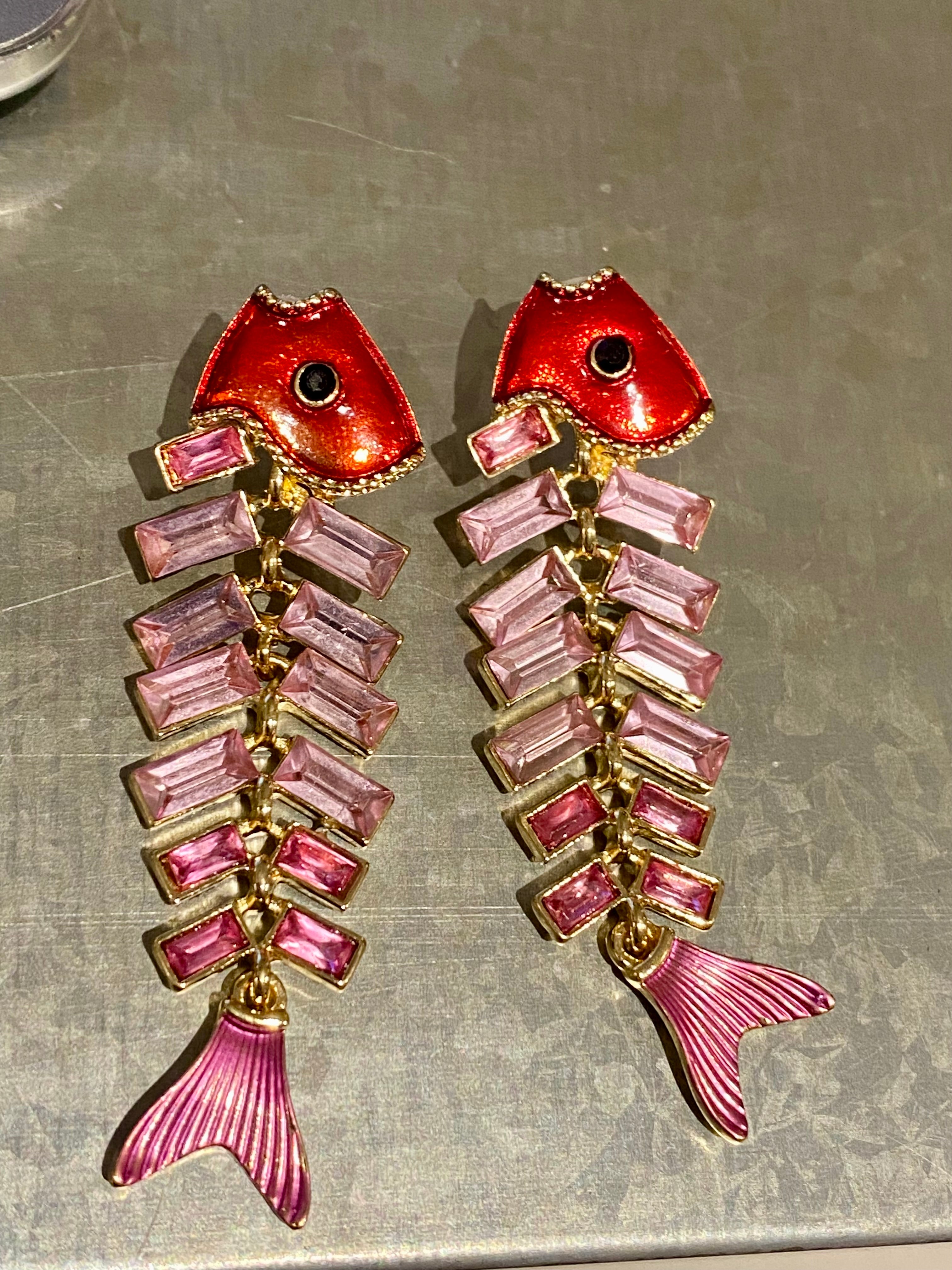 KRİSTAL TAŞLI BALIK KÜPE