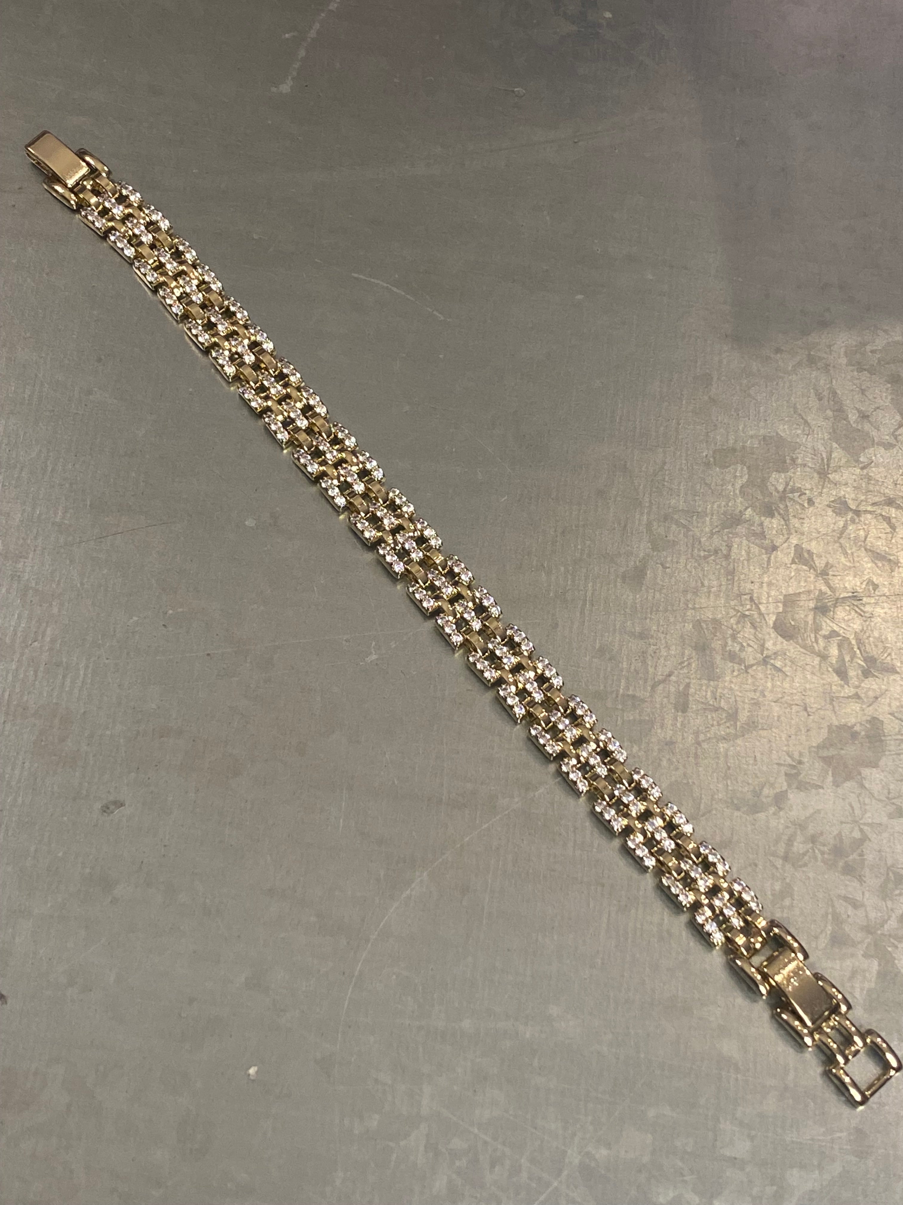 Tamtur pave taşlı bileklik