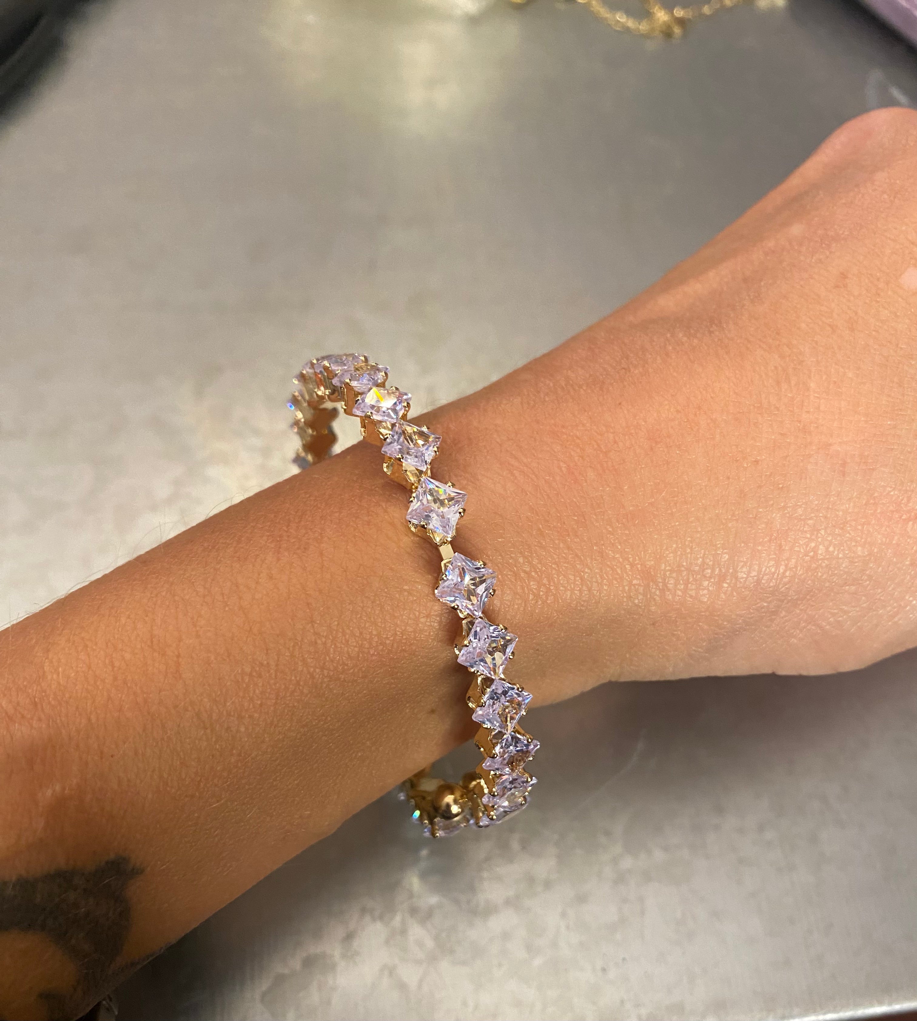 İri taşlı helezon suyolu bilezik