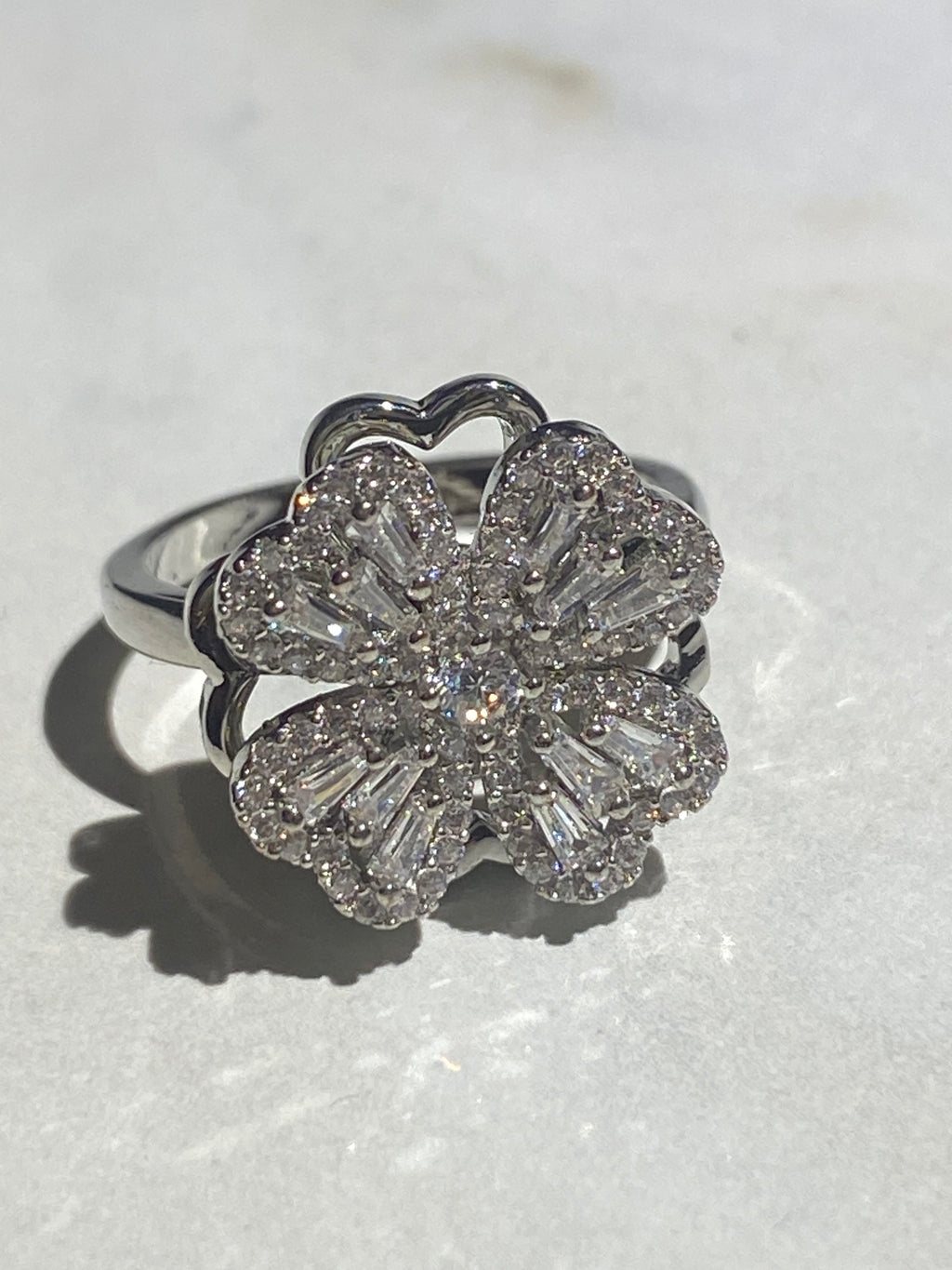 Çarkıfelek yüzük