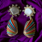 OVAL ,SALLANTILI RENKLİ OYSTER KÜPE