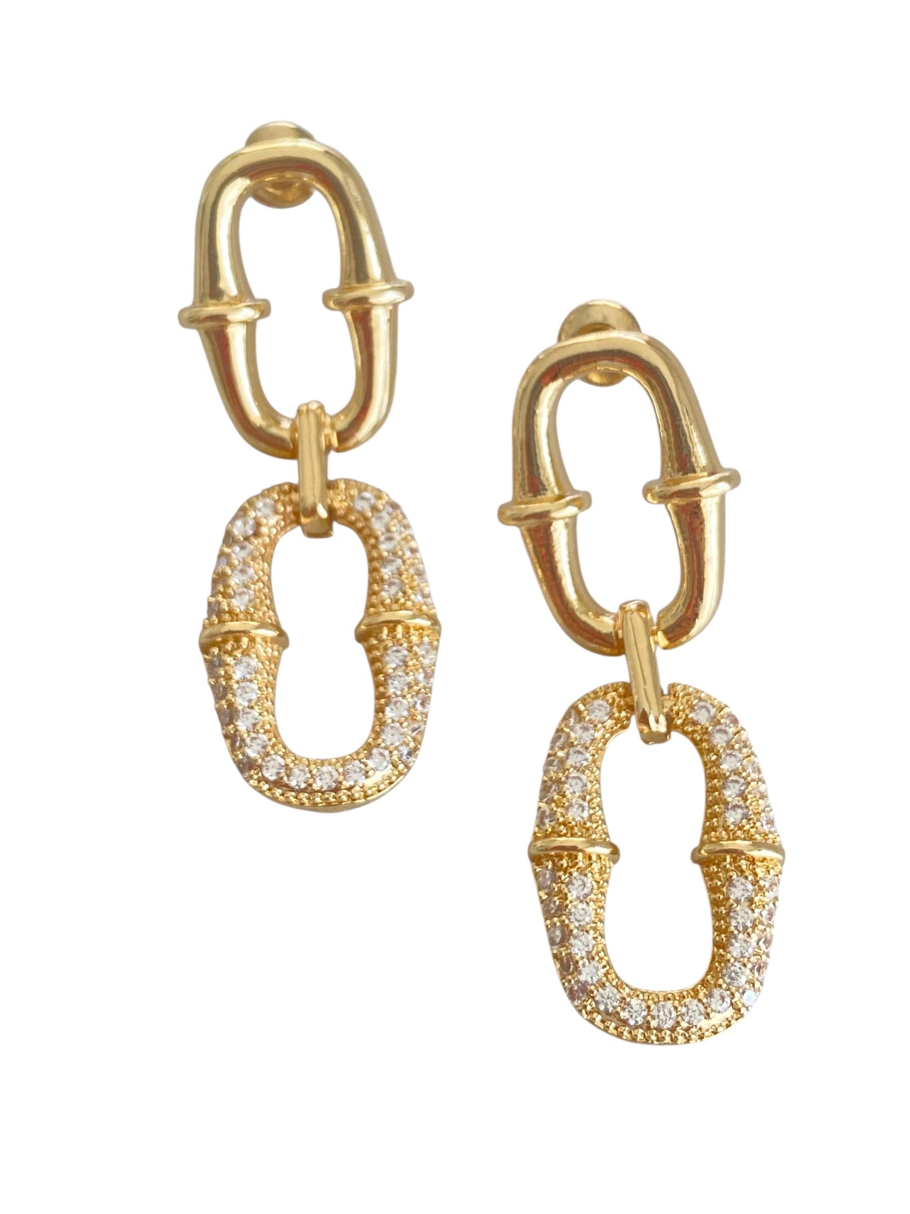 Pave zirkon taşlı oval halkalı küpe