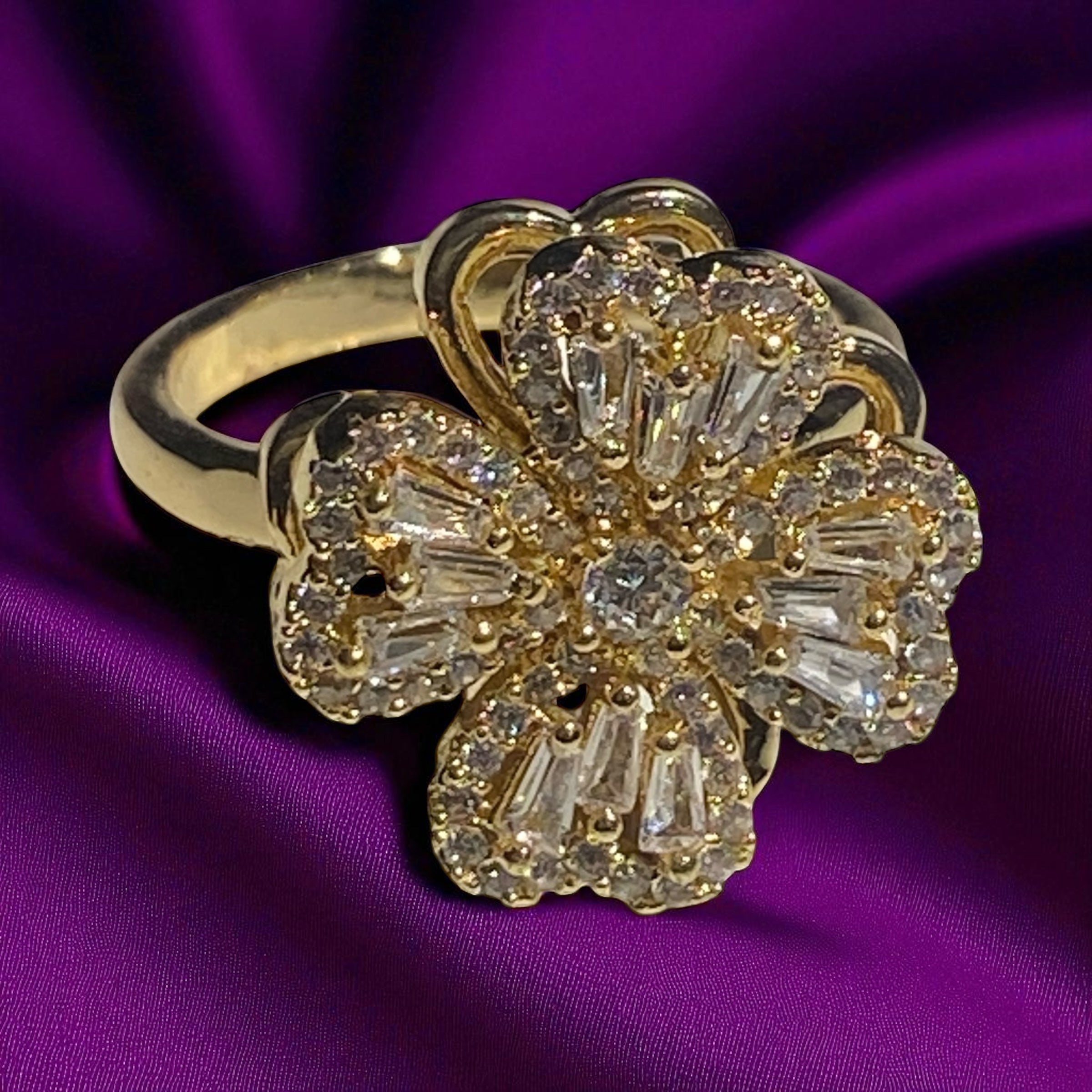 Çarkıfelek yüzük