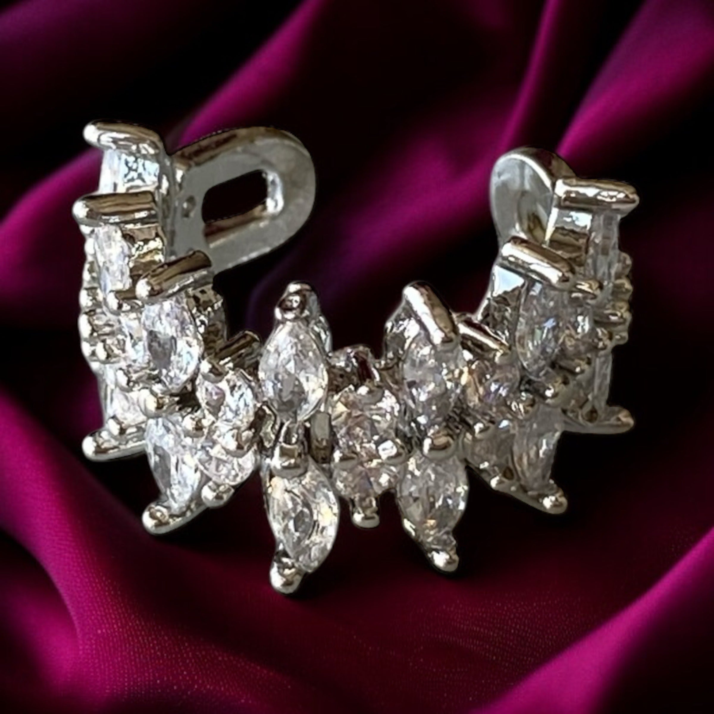 Sirius earcuff