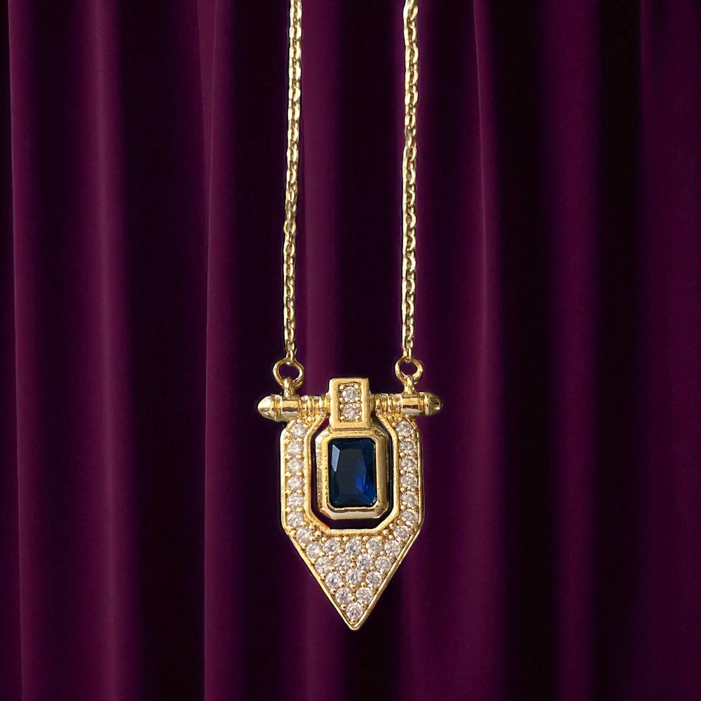Safir Egypt kolye