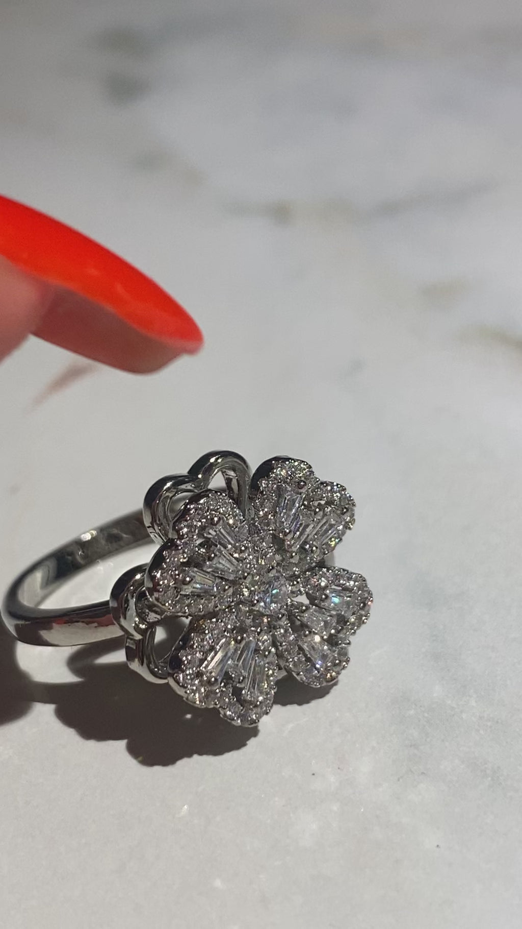 Çarkıfelek yüzük