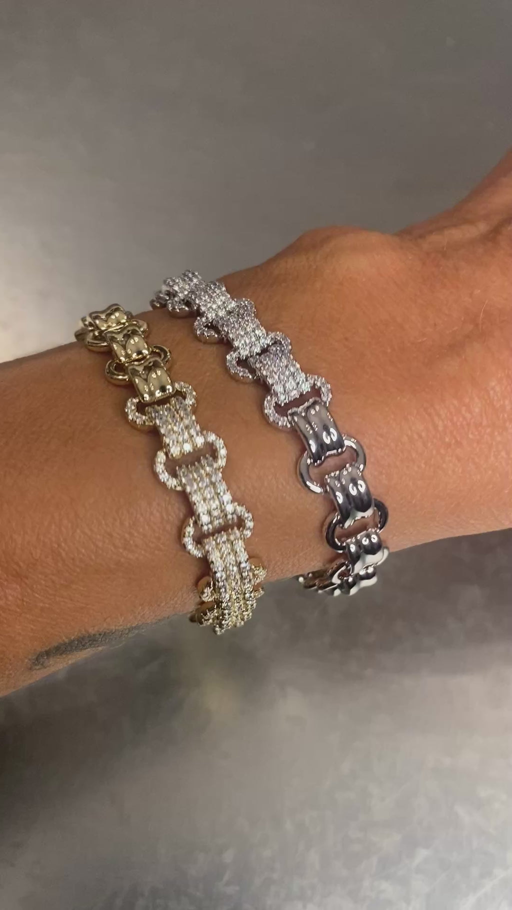 Pırlanta modeli pave taş bileklik